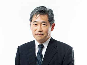 손 준